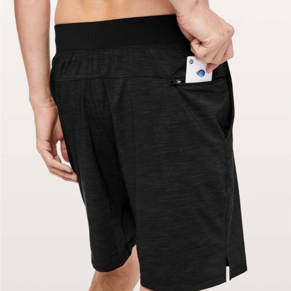 051. Lululemon Men's T.H.E Short 9" - Size XL - Picture 5 of 7